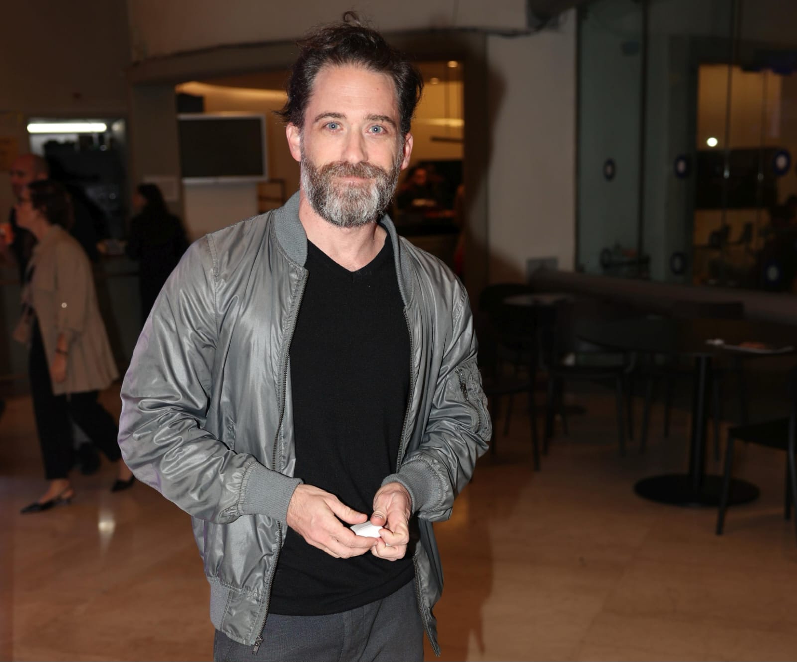 מוגלי לעולם. תום אבני. צילום: אור גפן