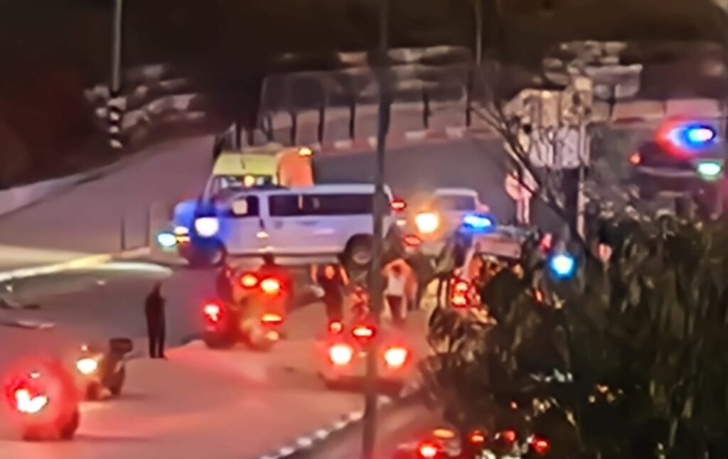 חיסול בנס ציונה - אדם נהרג כתוצאה מפיצוץ רכב. צילום: אורן שלום