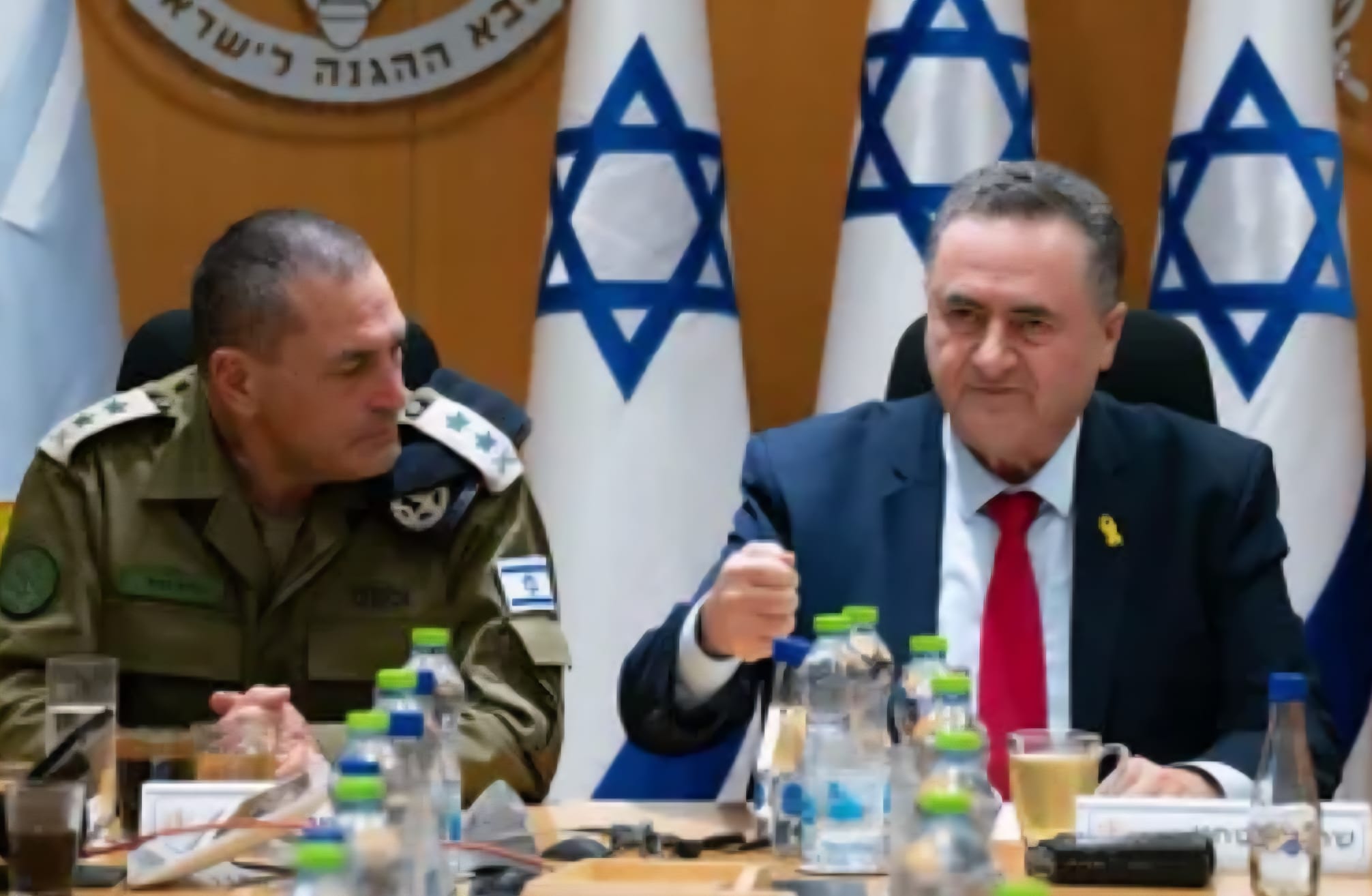 שר הביטחון ישראל כ"ץ והרמטכ"ל אייל זמיר. צילוםף דוברות משרד הביטחון - אריאל חרמוני