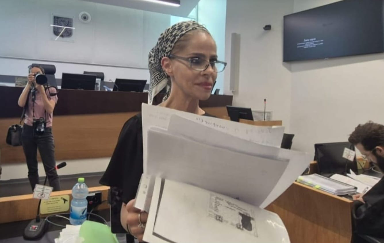 ענבל אור בבית המשפט. צילום: מערכת "פוסט ניוז"