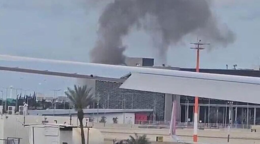 פיצוץ הטיל בנתב"ג. צילום: מסך רשתות חברתיות\לפי סעיף 27א'