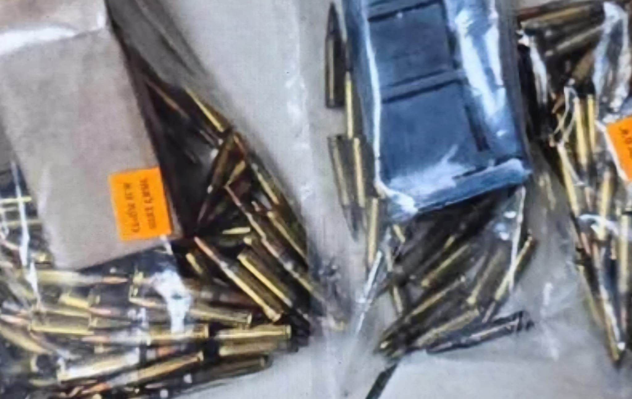 הציוד שנתפס בידי החשודים. צילום: דוברות המשטרה