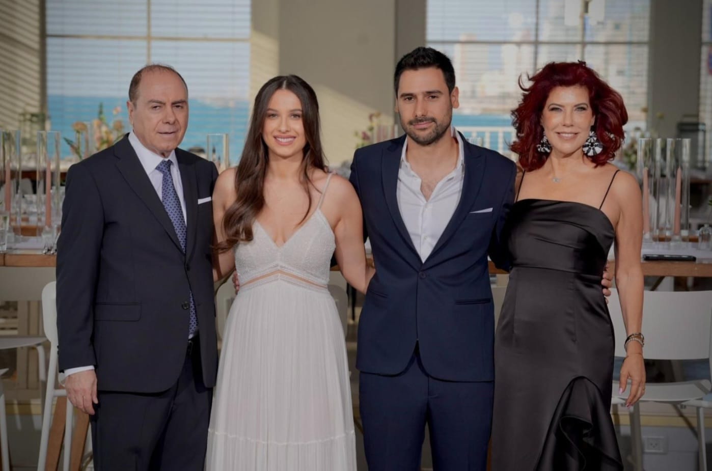 הזוג המאושר ביחד עם ג'ודי ניר מוזס וסילבן שלום. צילום: חיים אפריאט