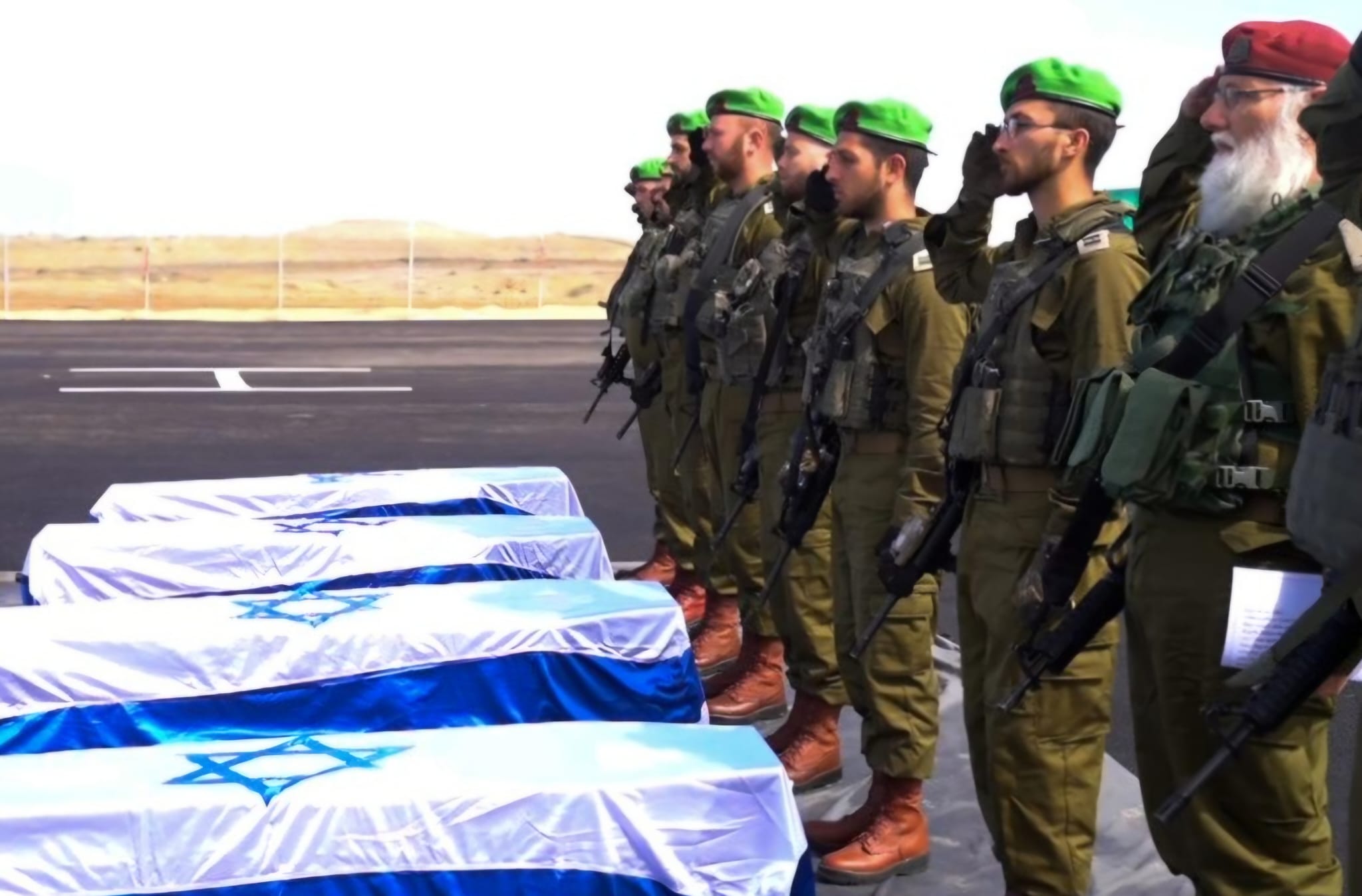 ארונות של חללי צה"ל ז"ל. צילום: דובר צה"ל