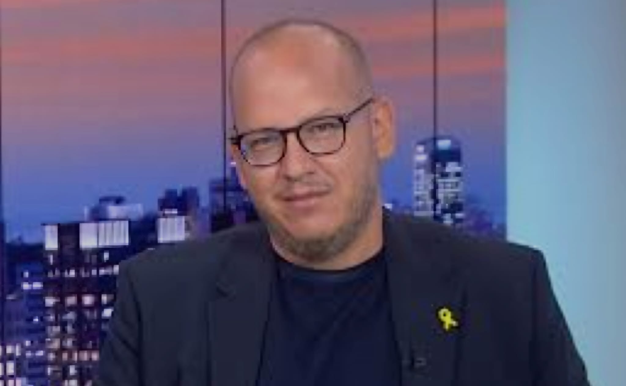 העיתונאי חיים לוינסון. צילום: מסך ערוץ "קשת12"