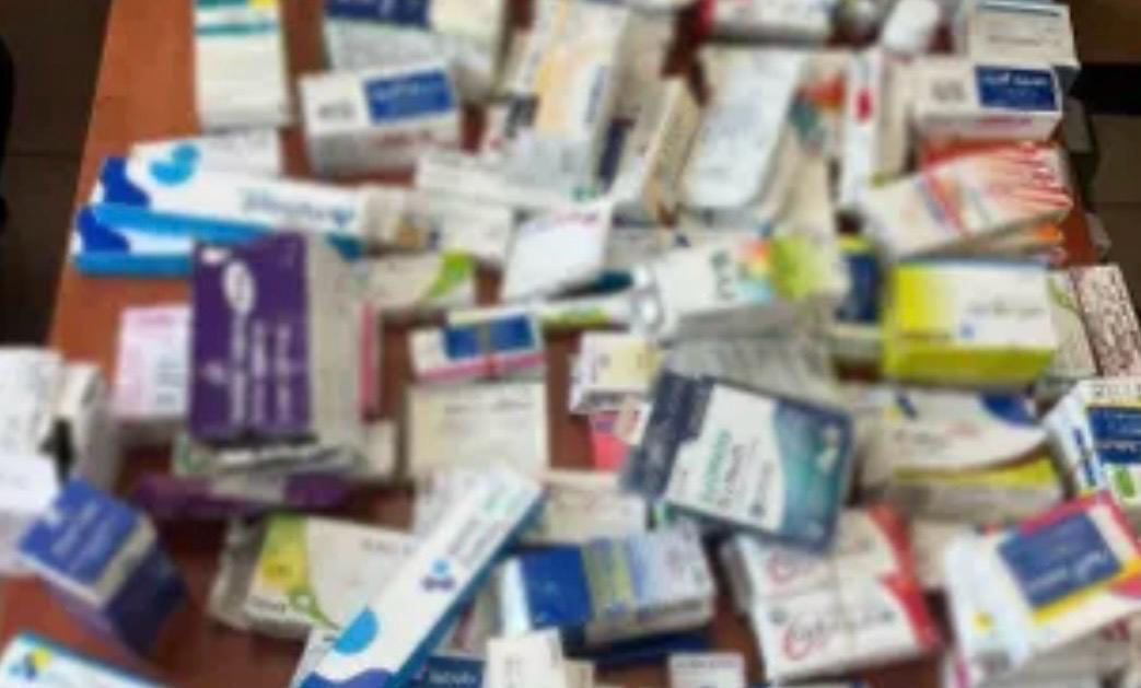 התרופות בהן סחר החשוד. צילום: דוברות המשטרה