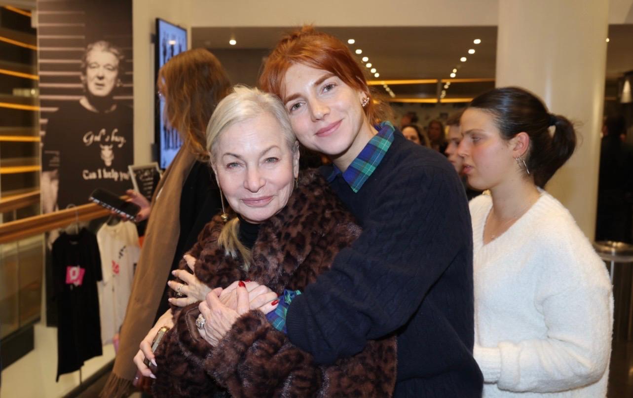 מאיה ורטהיימר והאמא אריאלה. צילום: רפי דלויה