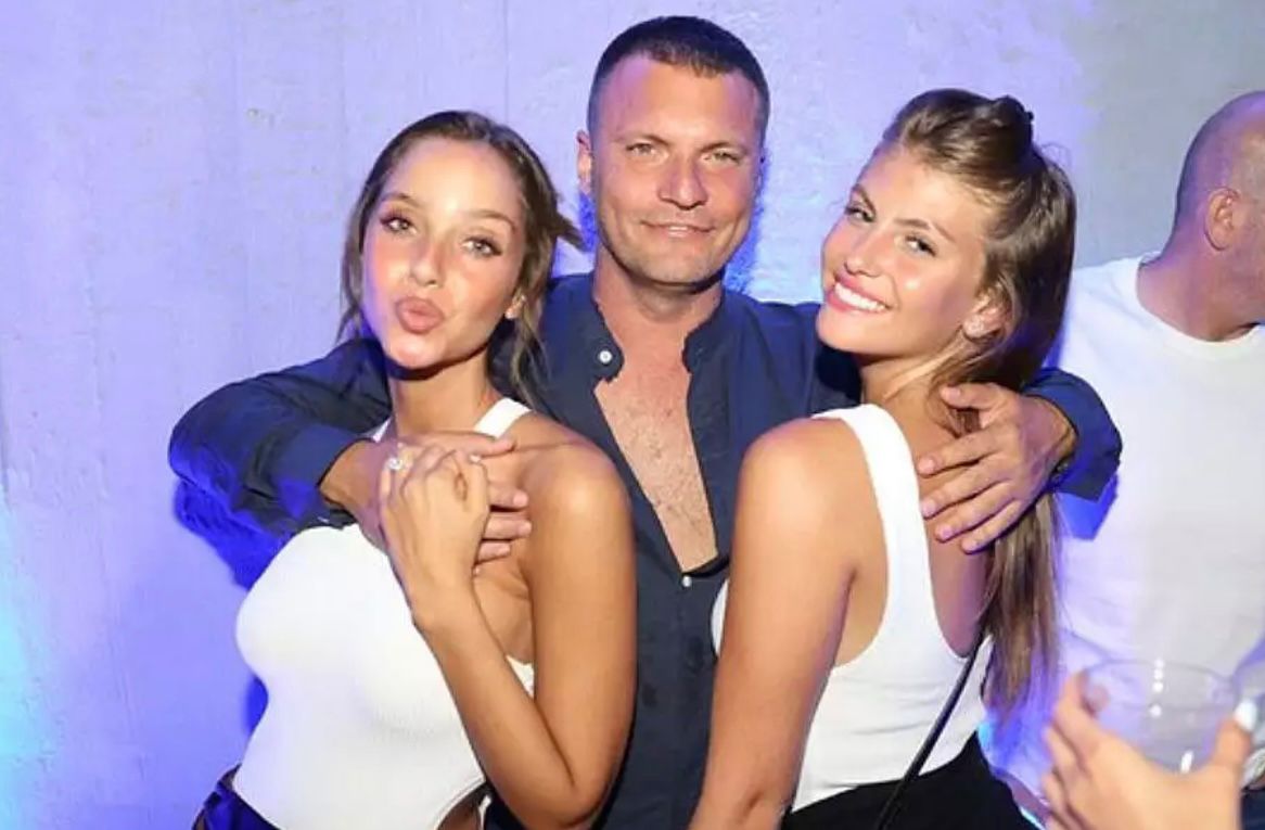 שי אביטל לצד נטע אלחמיסטר וטיילור מלכוב. צילום: אור גפן