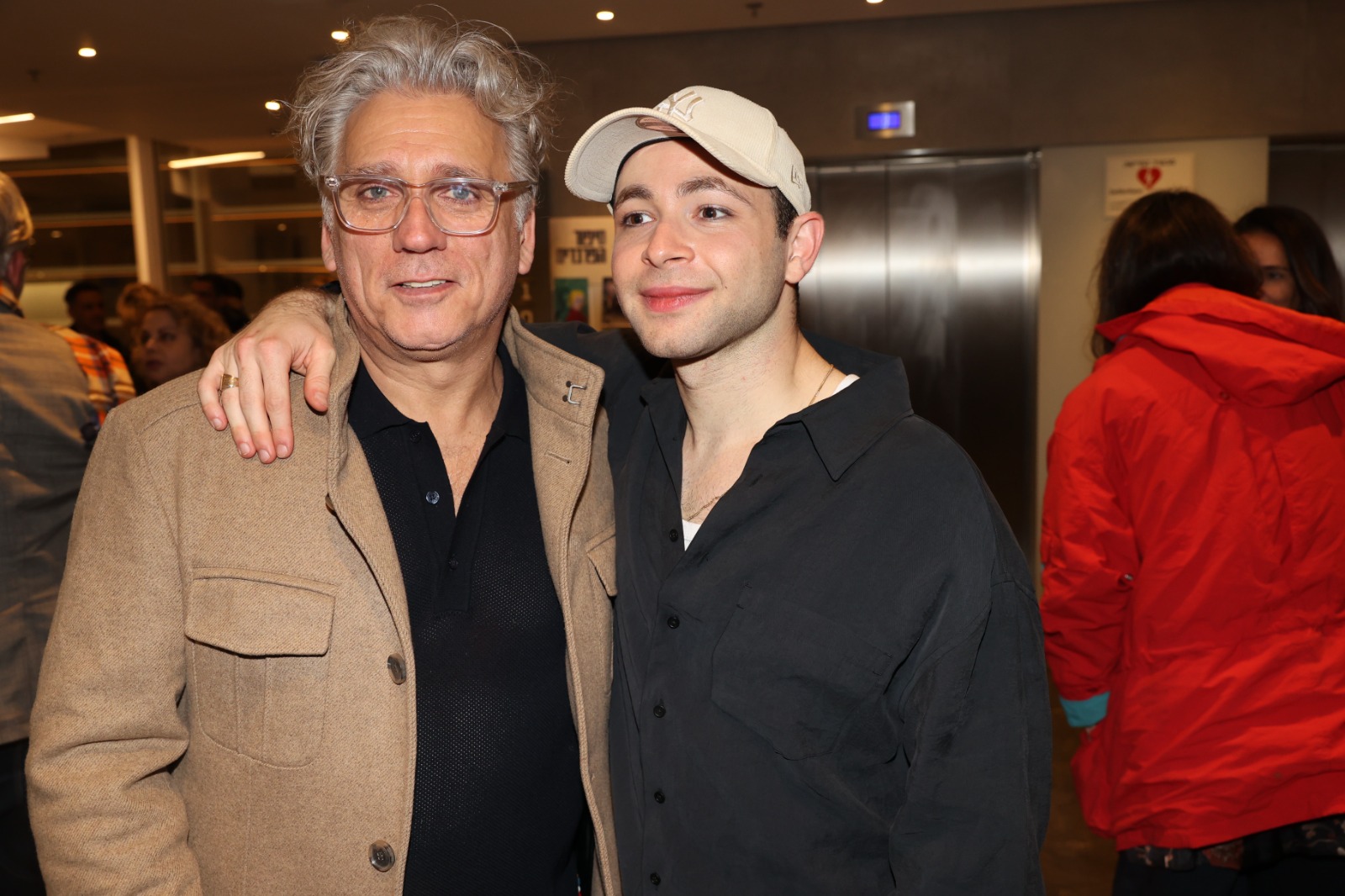 אשכנזי וטל גרושקה. צילום: רפי דלויה