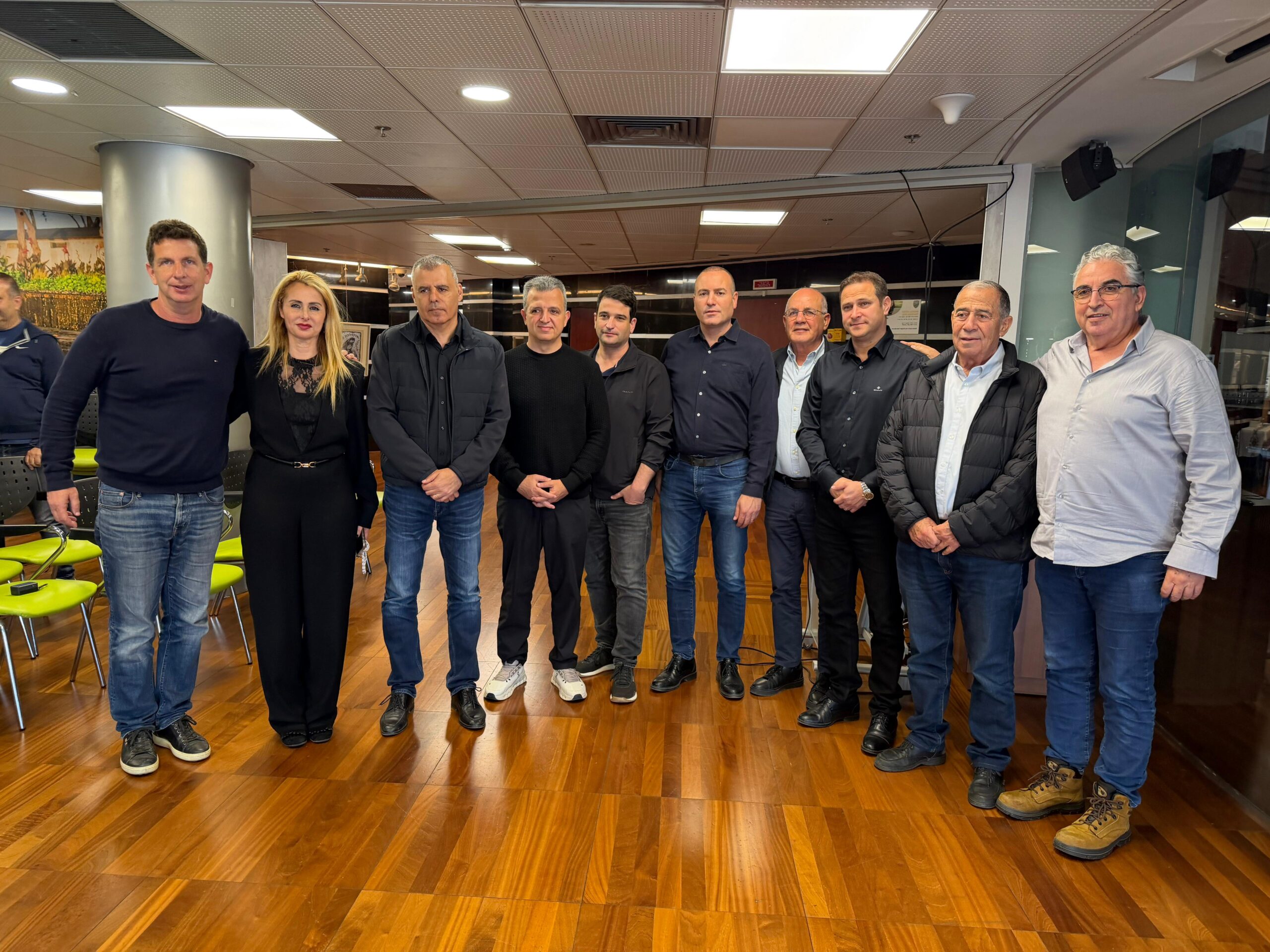 ראש העיר מתן דיל במפגש פורום ה-16 אשכול הערים לחירום. צילום: עיריית רחובות