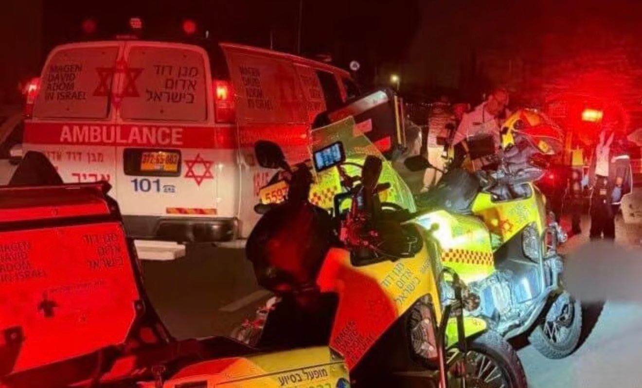 זירת התאונה הקשה. צילום: מד"א