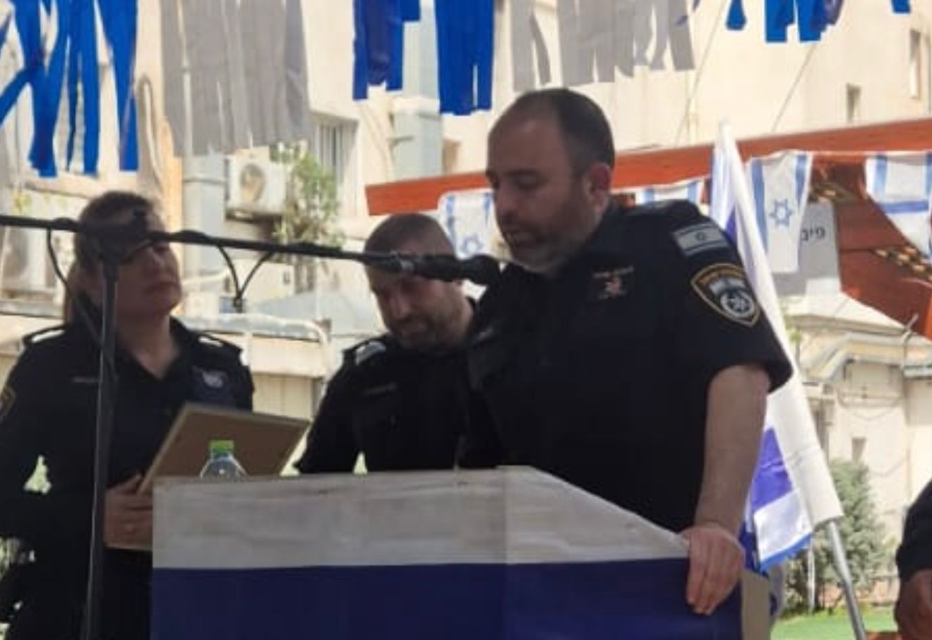 מפקד תחנת משטרת רחובות, סנ”צ רן כהן. צילום: דוברות המשטרה