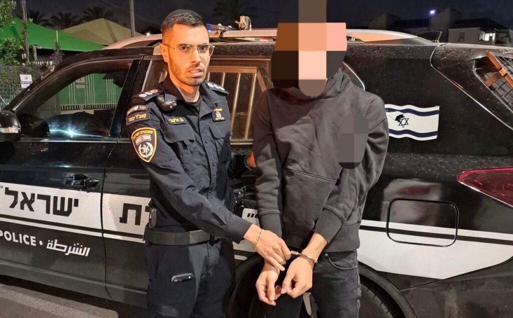 המשטרה הצליחה לעצור את החשוד במהירות שיא. צילום: דוברות המשטרה