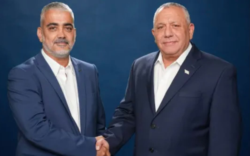 גדי אייזנקוט ושיראל חוגג. צילום: דוברות מפגת ישר!