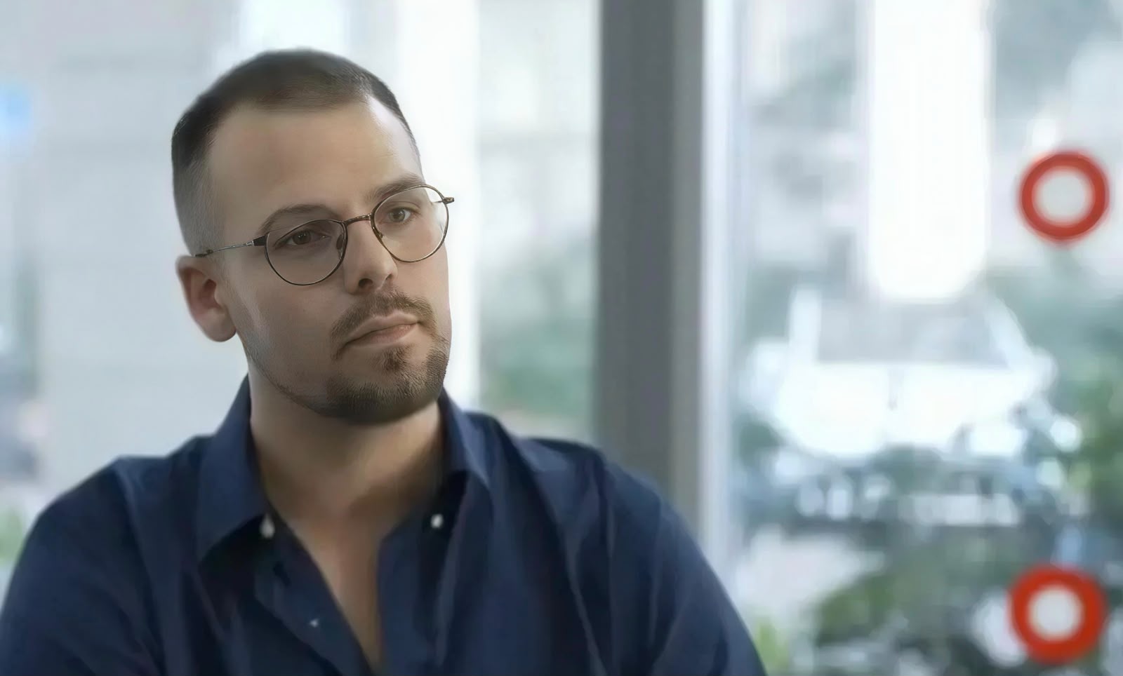 "העבר הבעייתי שלי הוא היתרון הגדול ביותר". ג'וליאן לוינסון. צילום: מסך ערוץ "כאן11"