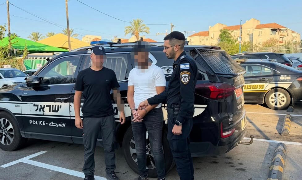 מעצר החשוד. צילום: דוברות המשטרה