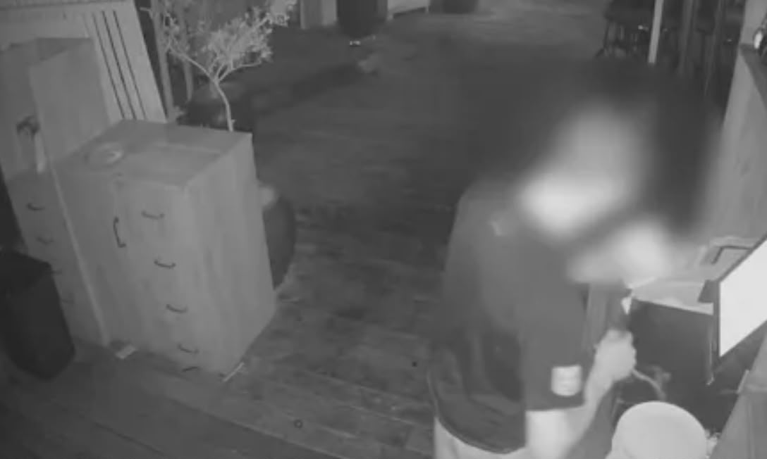 הפריצה למסעדה. צילום: מצלמות אבטחה