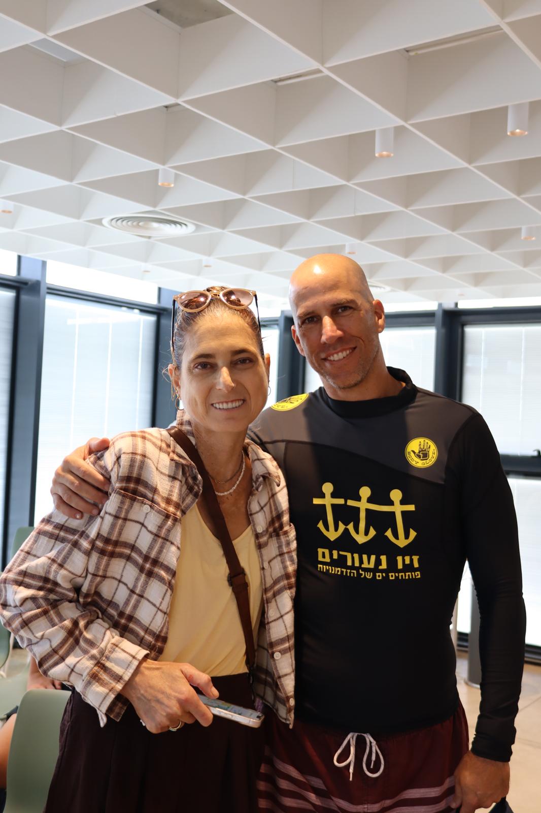 לי קורזיץ עם אורן גוטשטדט, מדריך ומלווה רגשי. צילום: אלה הלוי